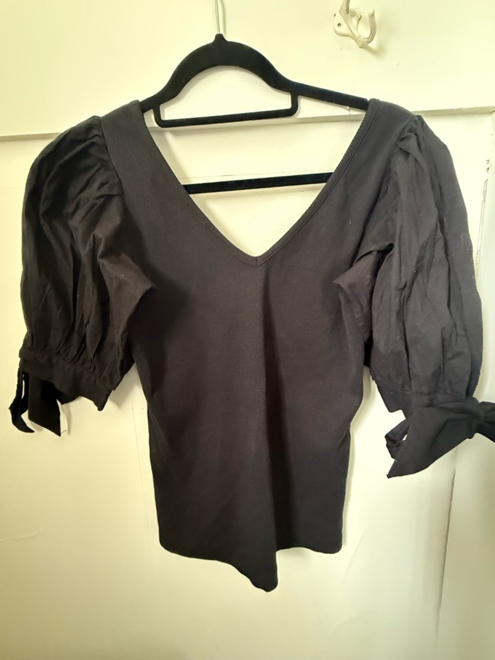 Maeve Anthropologie Puff Sleeve Tied Top, Black, Size Small - Picture 6 of 8